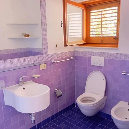 Martine Vila Cefalù