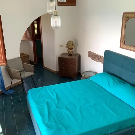 Martine Vila Cefalù